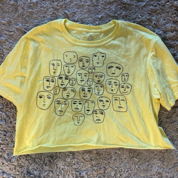 Urban Outfitters abstract graphic tee - size L - Picture 1 of 3